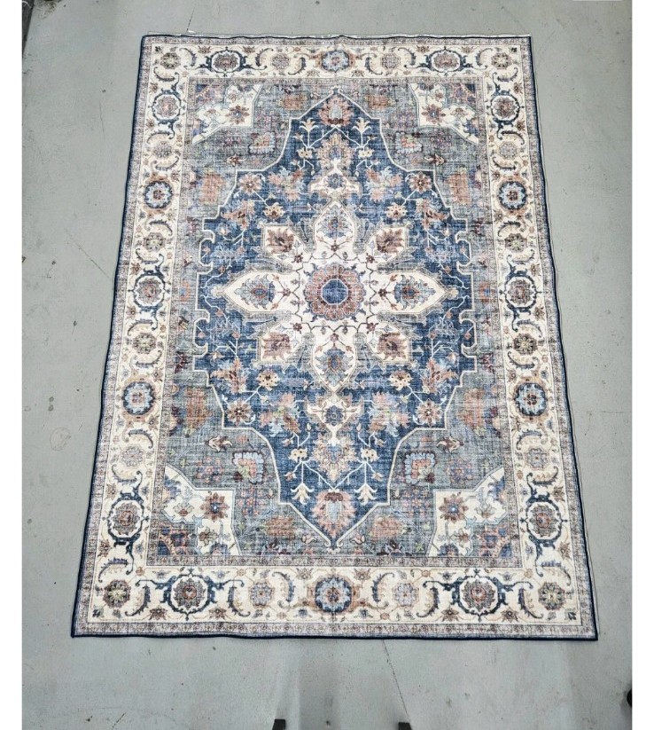 Wyatt & Ash 5'3 x 7'5 Machine Washable Area Rug