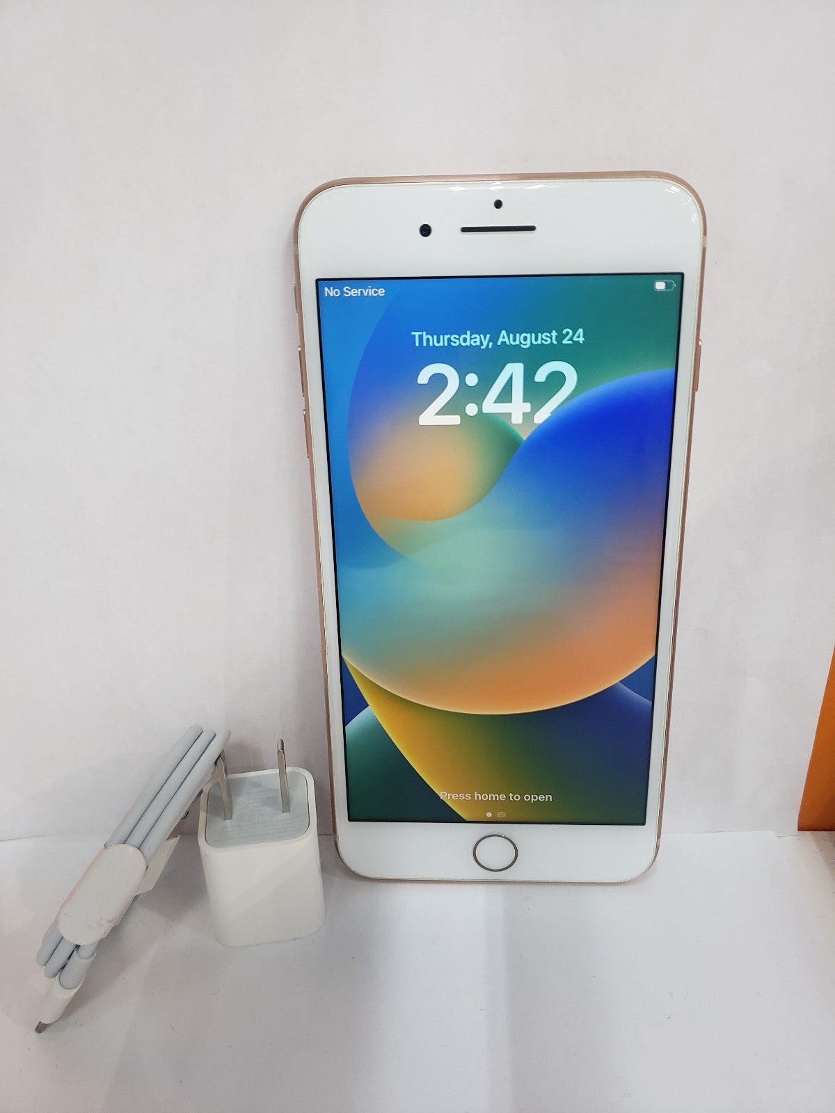 Apple iPhone 8 Plus 64 GB in Gold for Unlocked