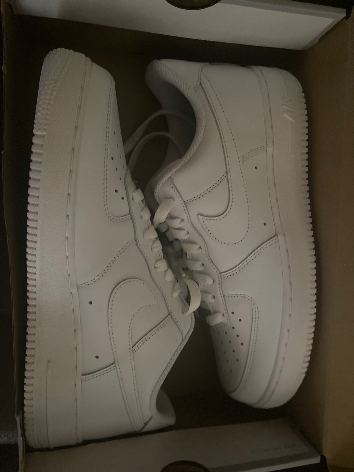 Low top air force 1’s