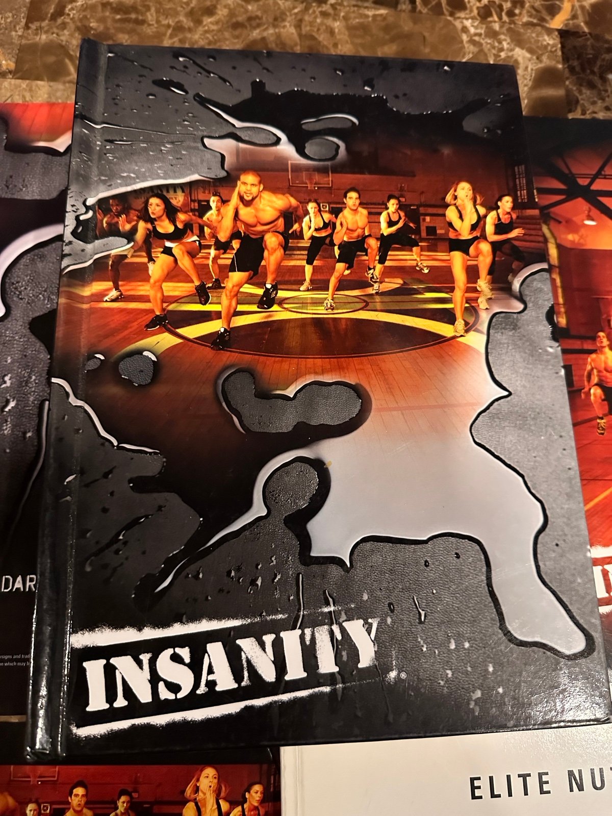 INSANITY Base Kit - DVD Workout