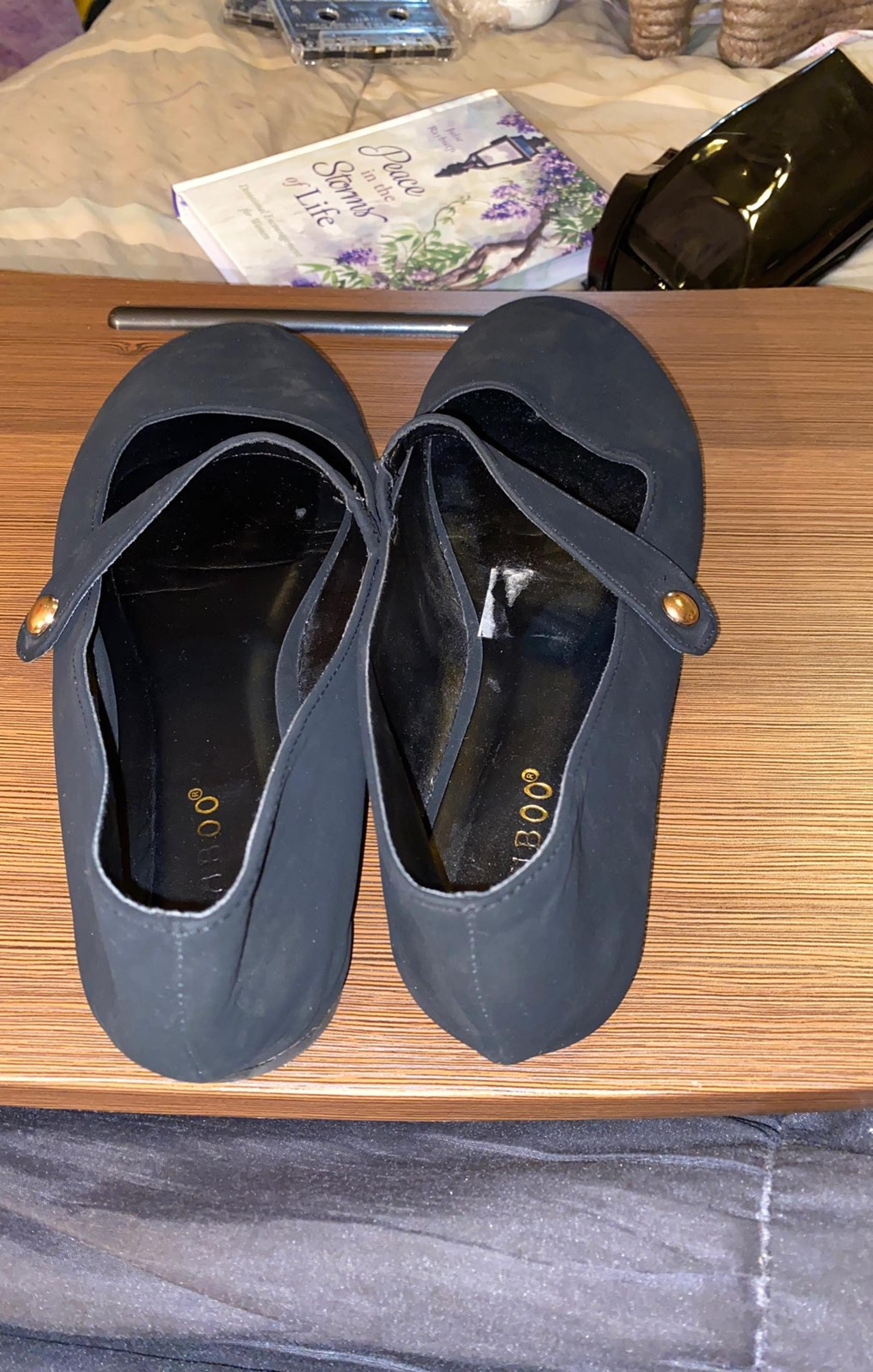 Black pair of Bamboo shoes