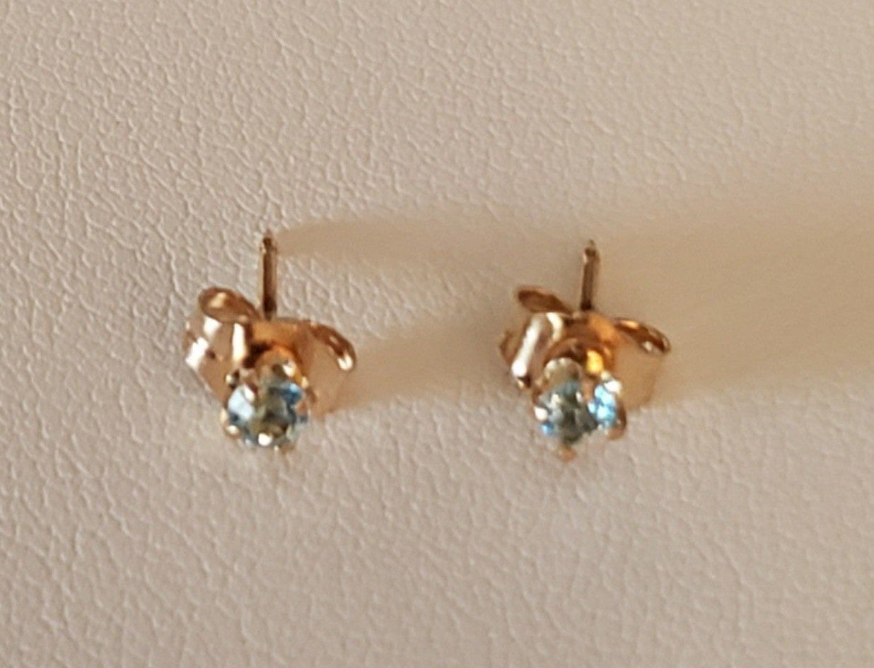 14K Gold Stud Earrings