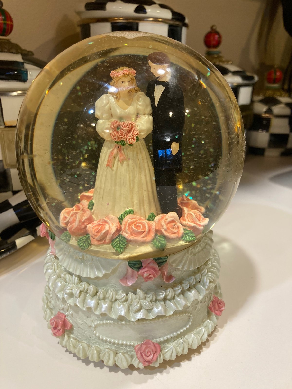 Snow Globe Flowing Hearts Bride and Groom