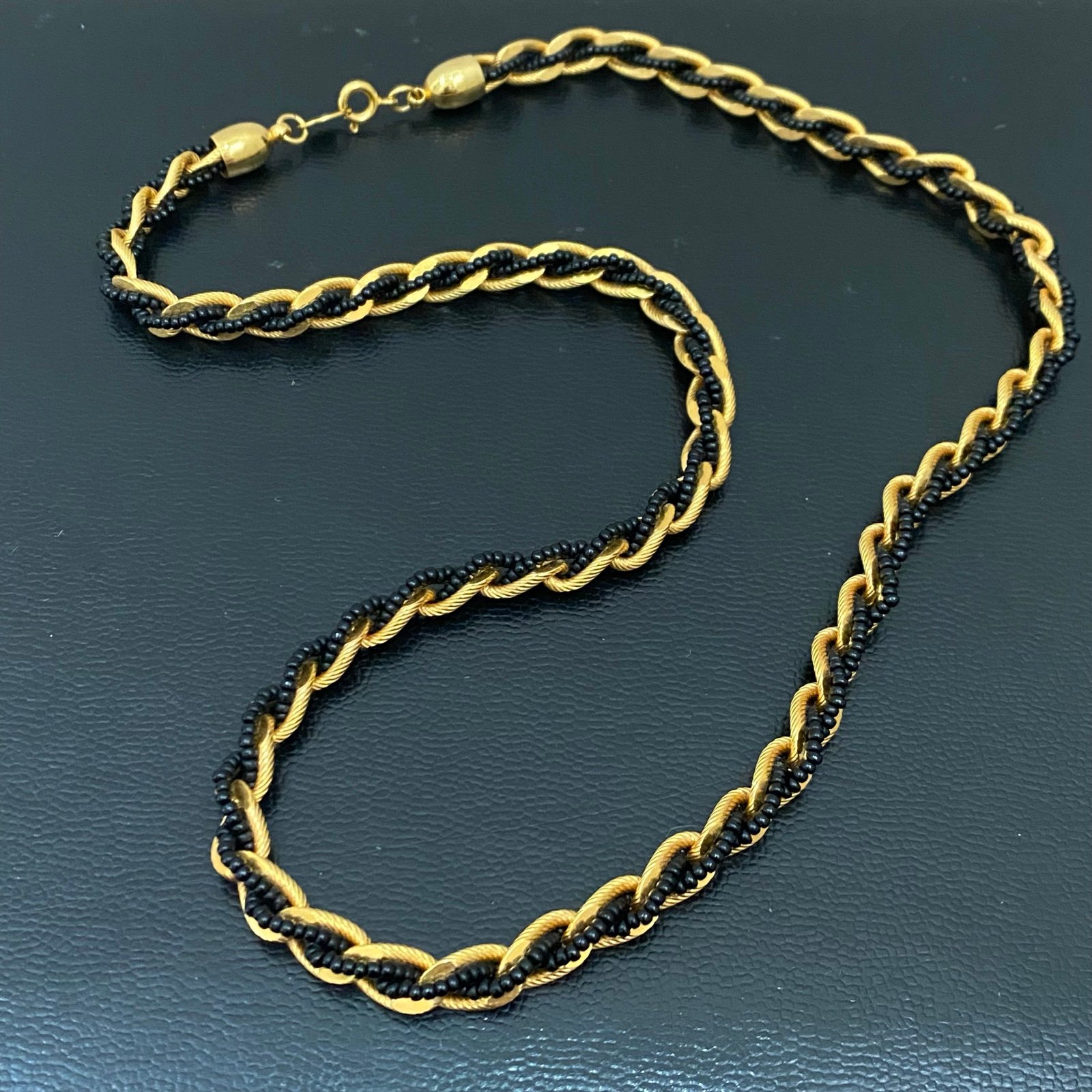 Vintage TRIFARI TM Signed Gold-tone Chain with Black Seedbead 23” Necklace 50.7g