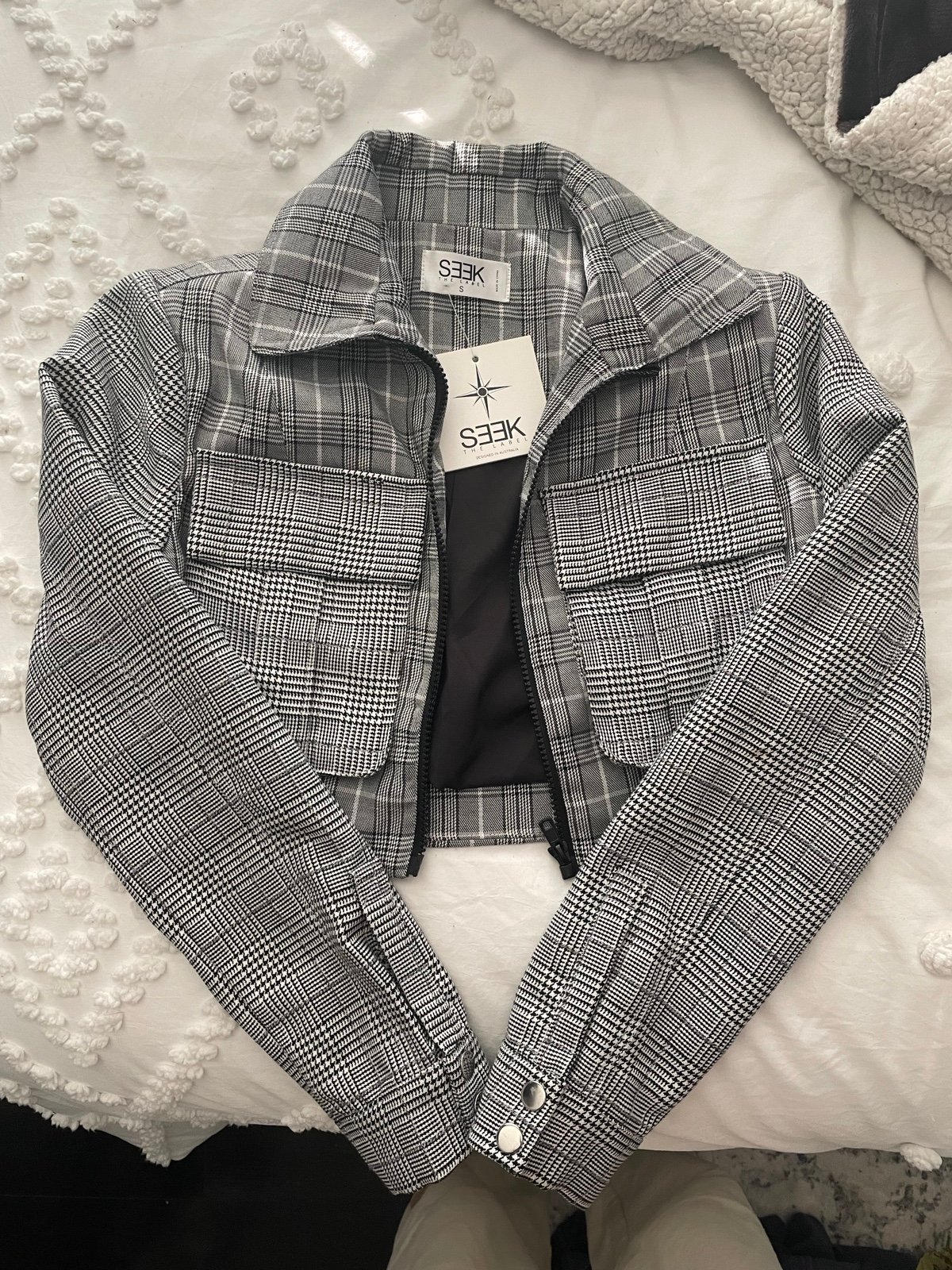 SEEK The Label Cropped Blazer