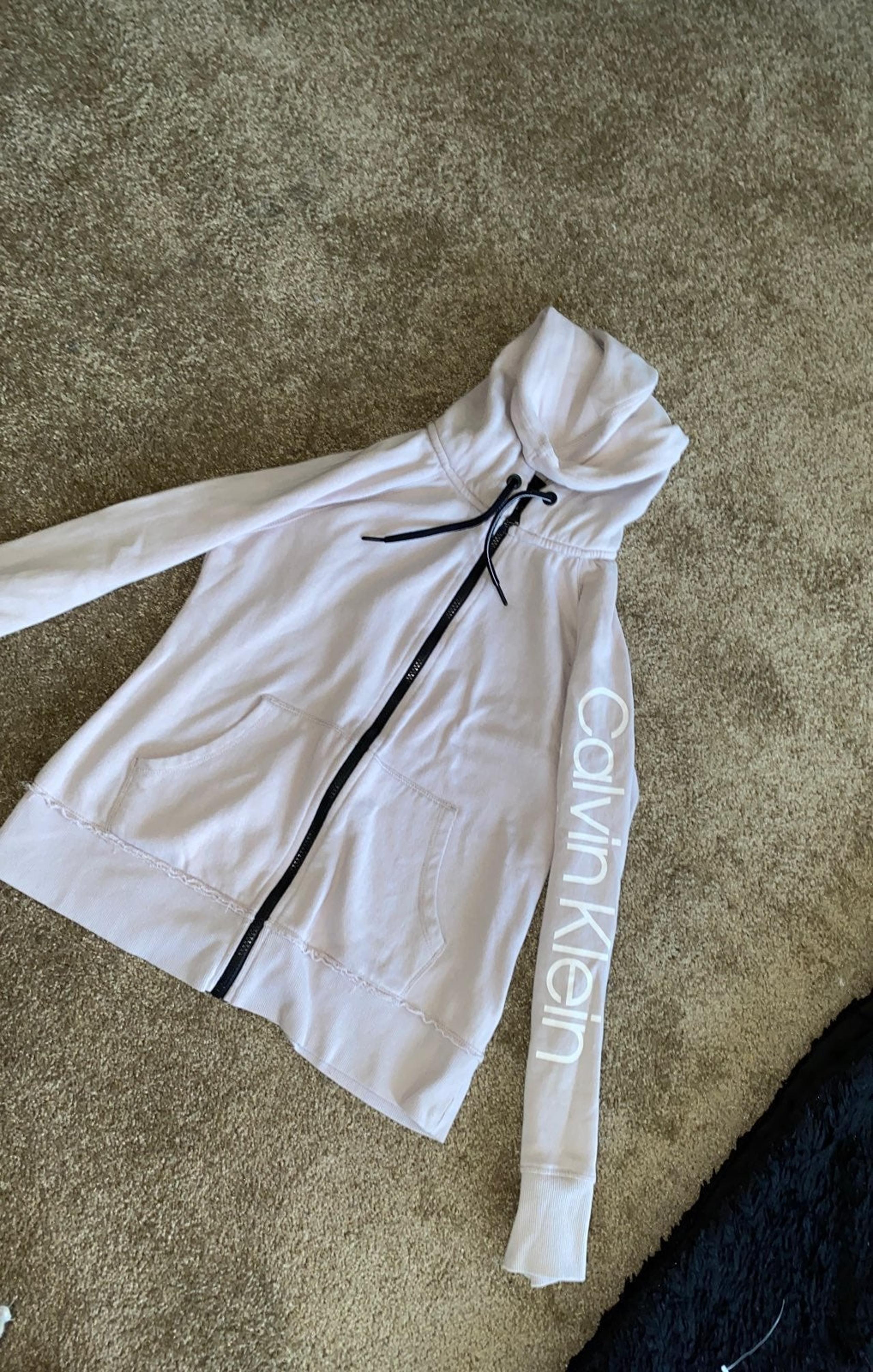 Calvin klein sweatshirt