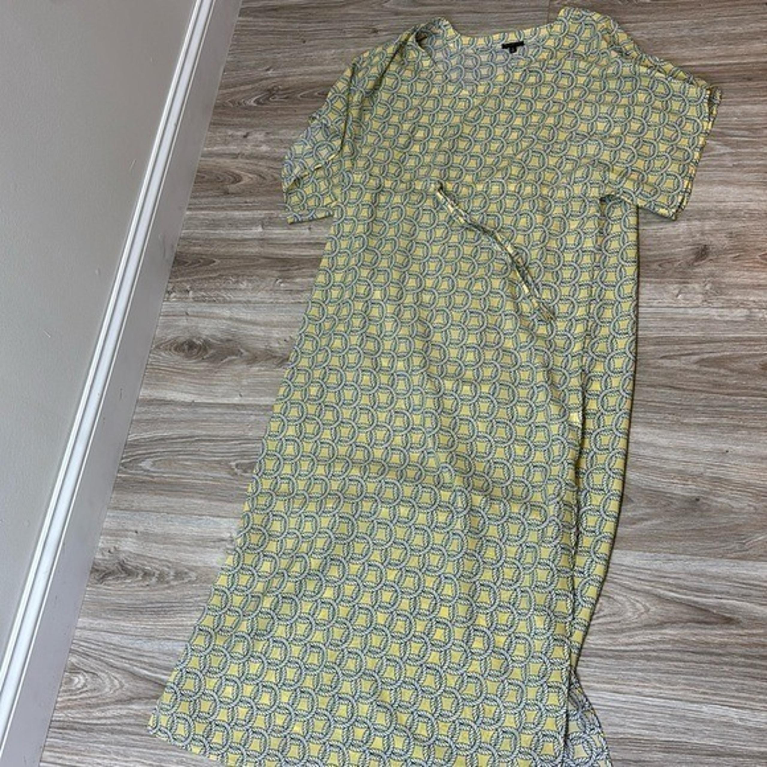 Talbots yellow maxi dress size Medium but runs large beach cover up