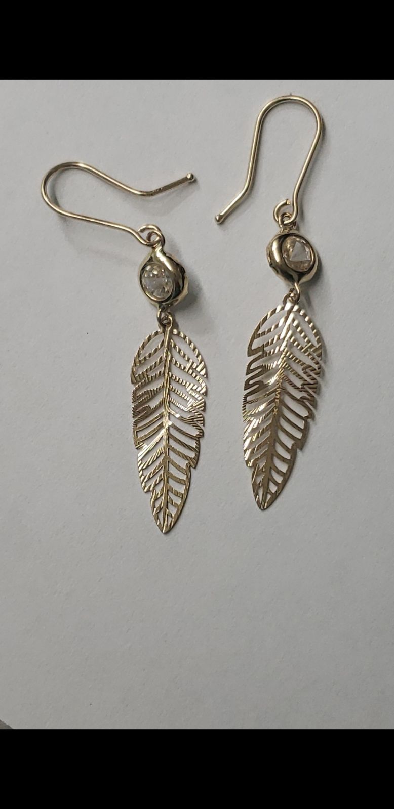 14k Yellow gold feather Dangling Earring