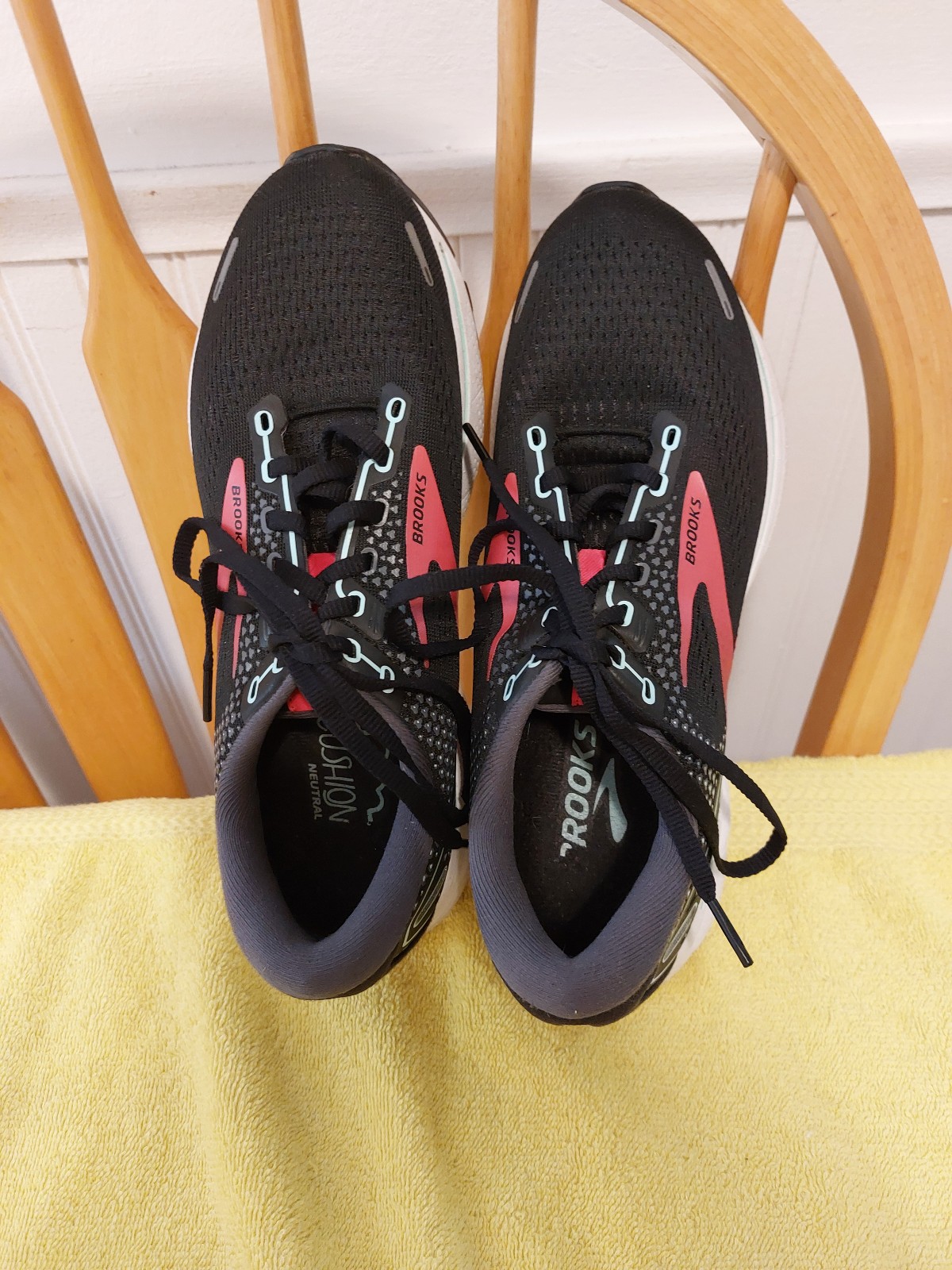 Brooks Ghost 14 Ladies Size 8.5