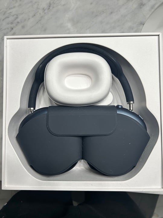 AirPods Max - Midnight - Apple