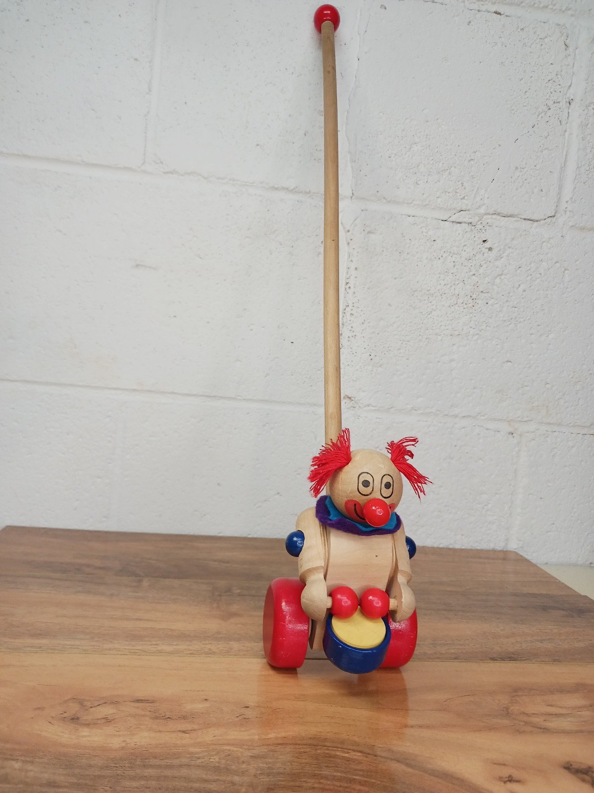 Vintage Clown Banging Drum Spielzeug All Wooden Push Clown Toy