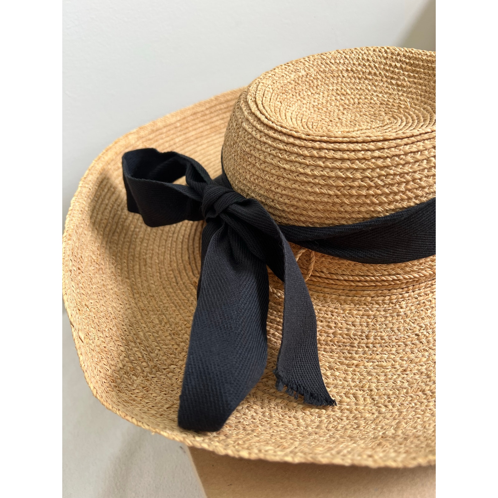 Helen Kaminski Newport 100% Raffia Wide Brim Sun Hat Size
