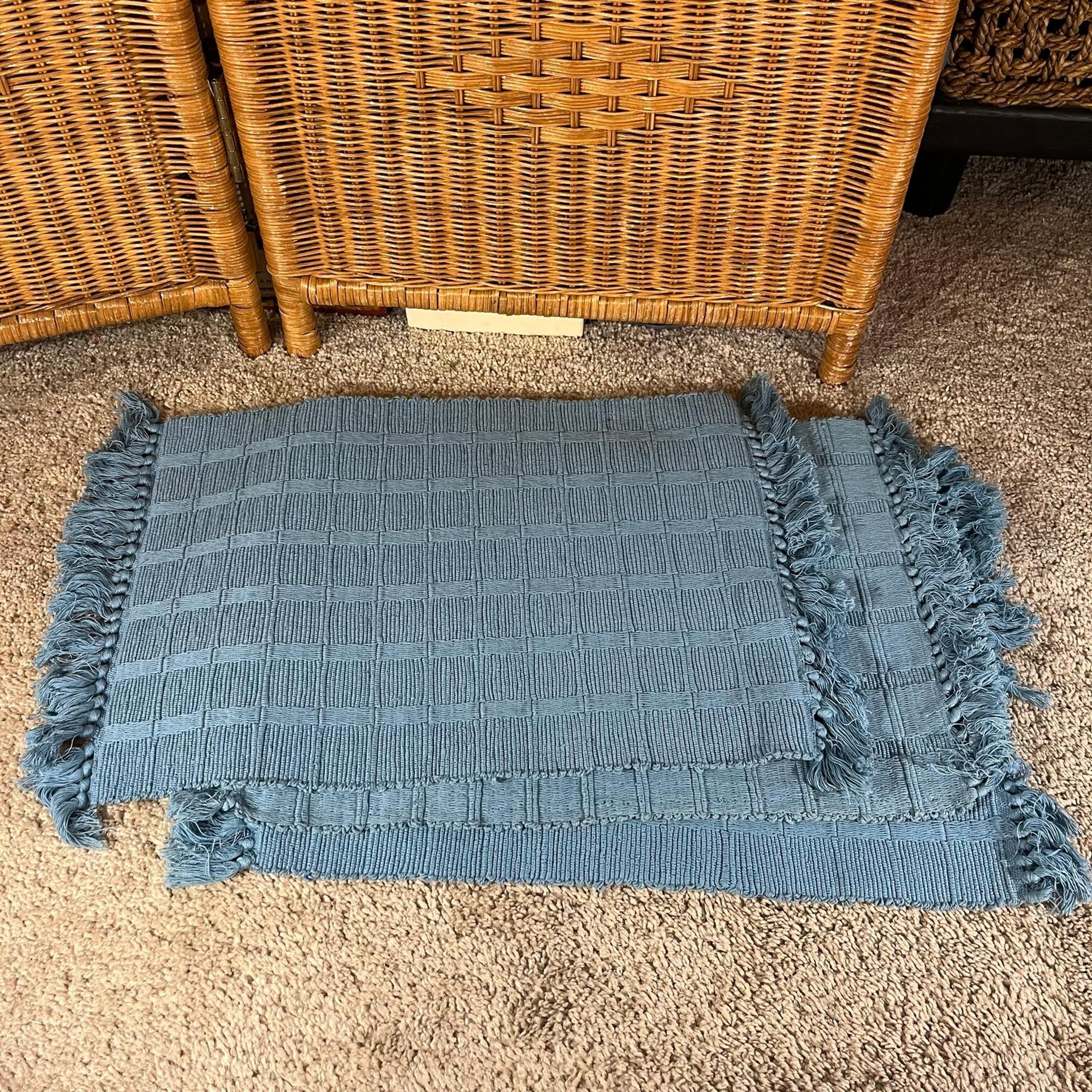 Vintage fabric blue placemat set of 4 placemats with fringe EUC - Unique Vintage