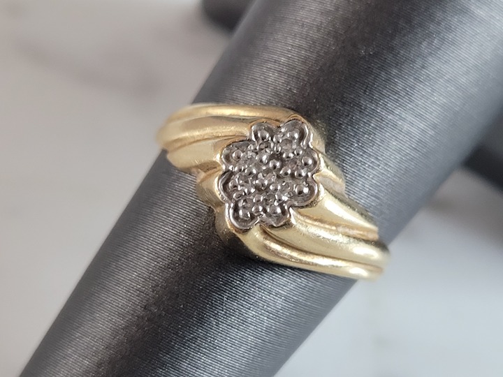 Womens Vintage Estate 10K Yellow Gold Diamond Ring 2.0g E3588