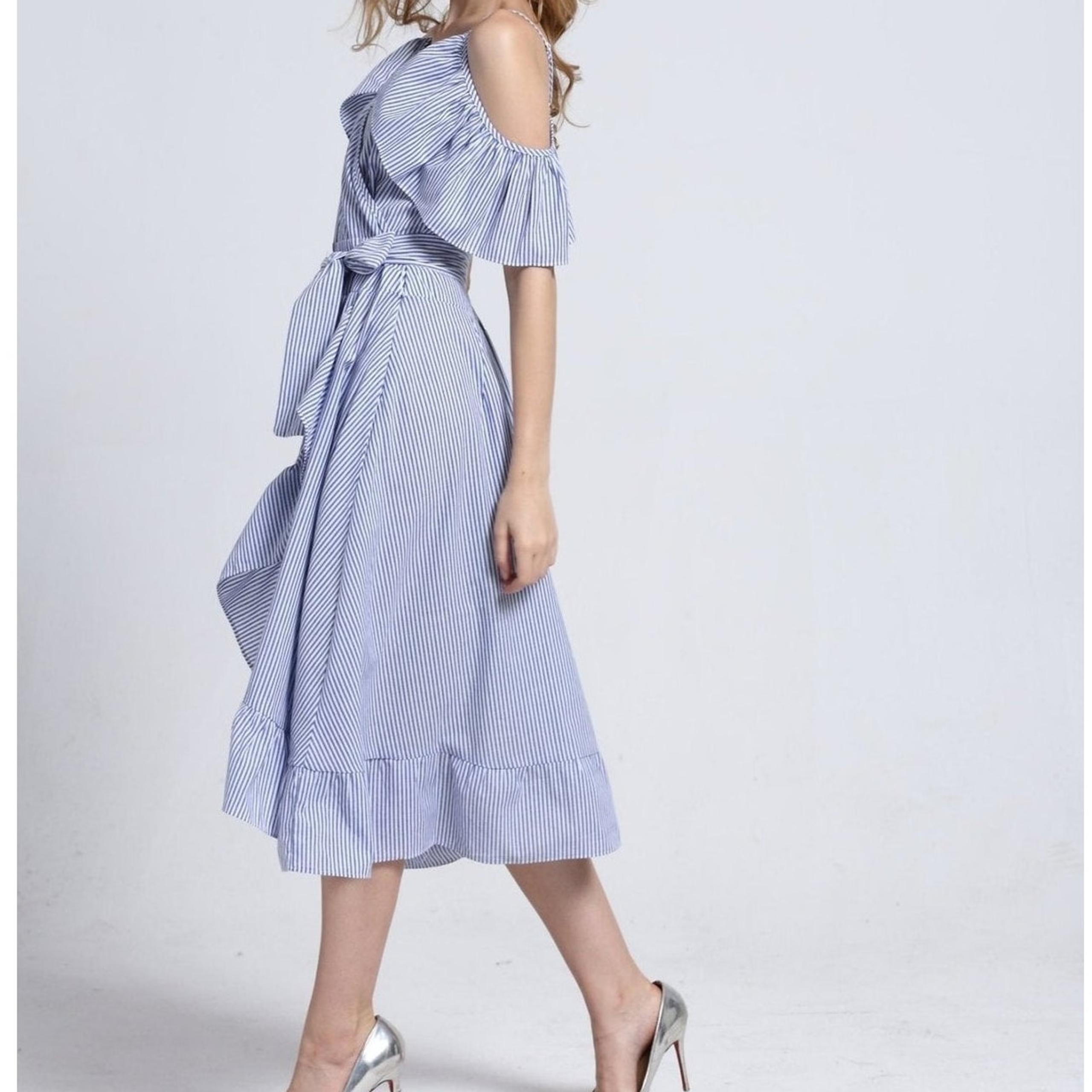Flutter Sleeve Striped Midi Dress Blue White Size Medium - Jill Jill Stuart