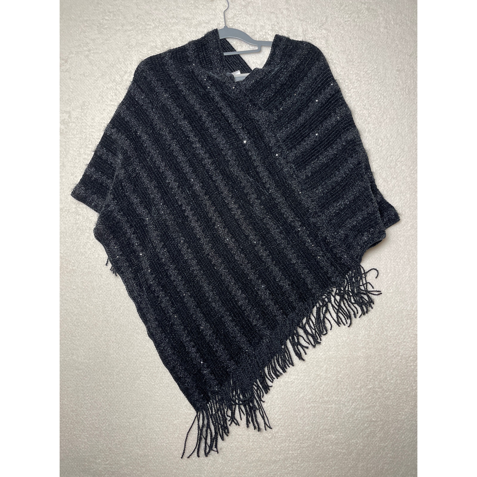 Fashion by Mirabeau Womens Chunky Knit Whimsygoth Whimsical Sequin Cape One Size