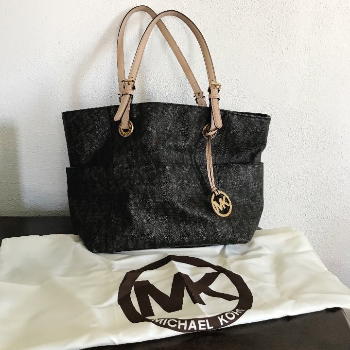 MICHAEL Michael Kors Jet Set Brown Logo