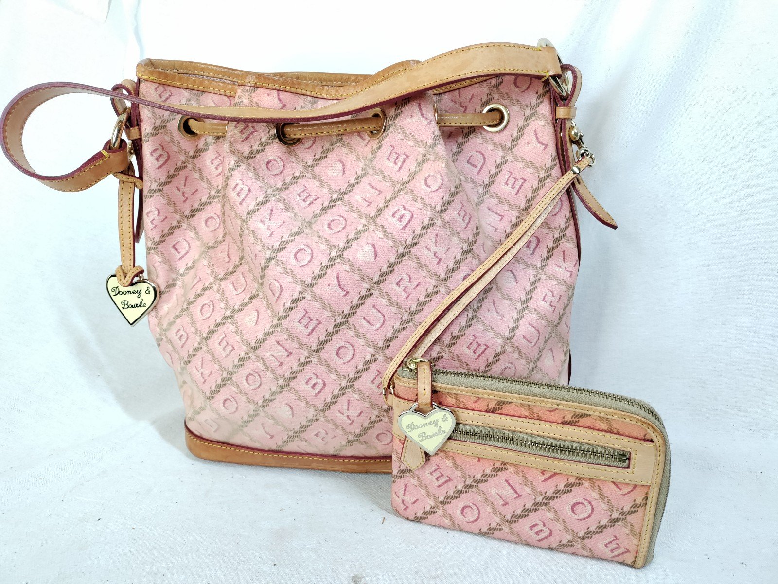 Authentic Dooney and Bourke Drawstring Bucket Signature Shoulder Bag & wallet
