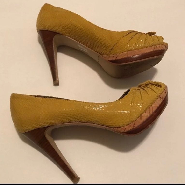 Moda Spana Suede Pumps Mercari