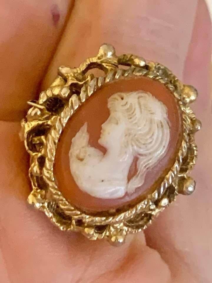Vintage Lucerne Cameo Ring Watch (needs repair)