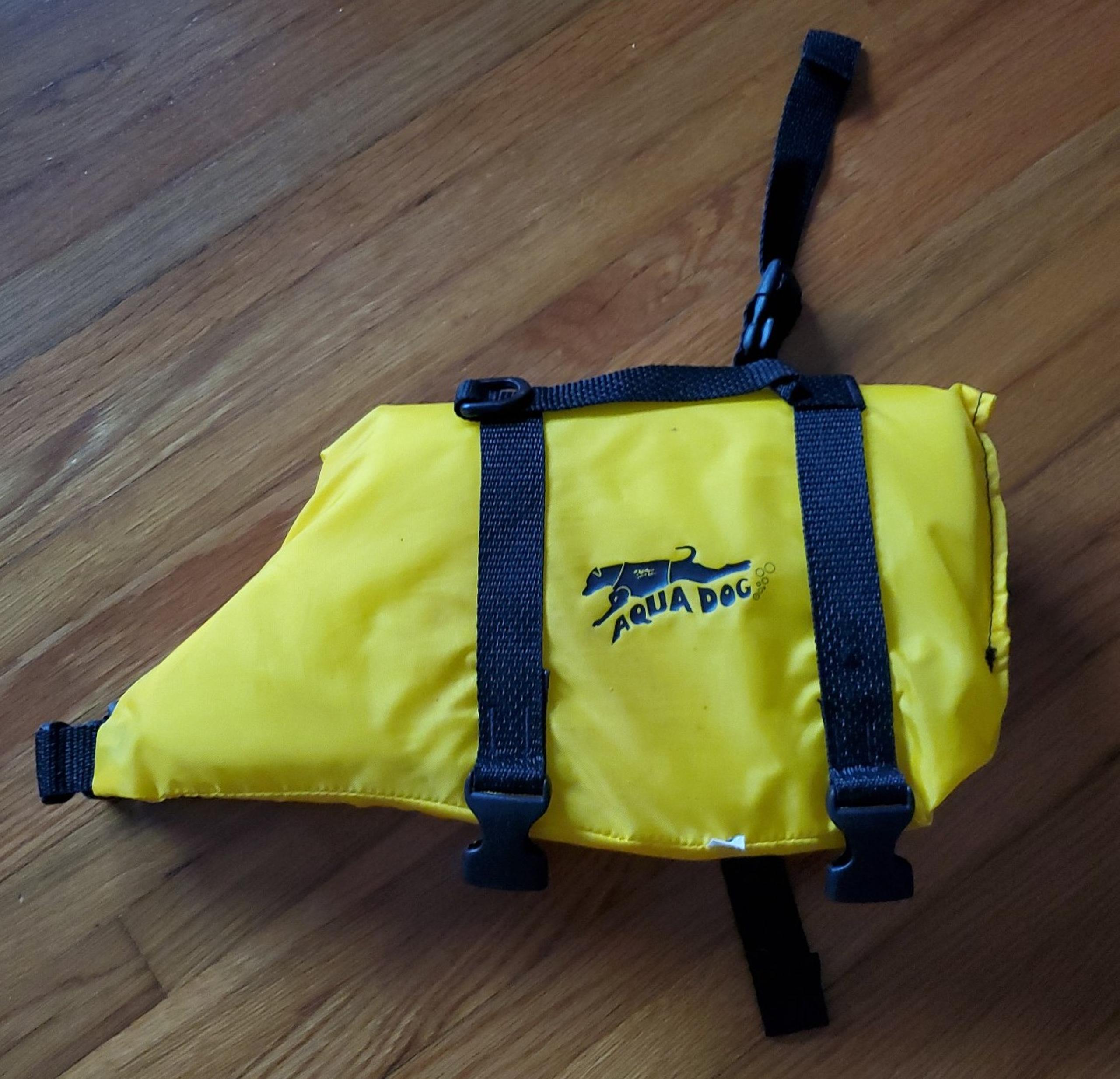 Aqua Dog floating vest small