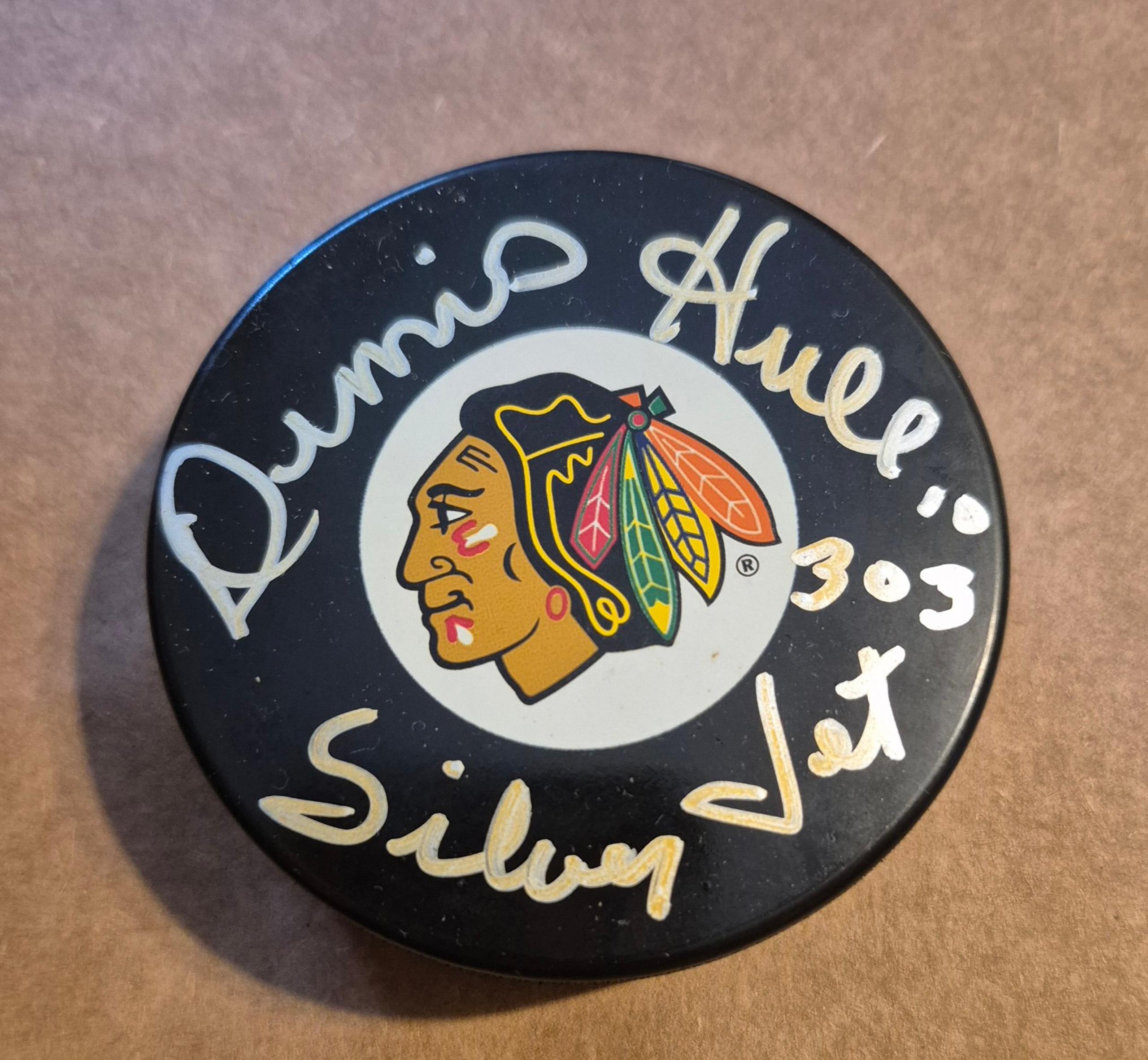 Dennis Hull signed autographed Chicago Blackhawks Hockey Puck