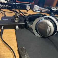 DT880