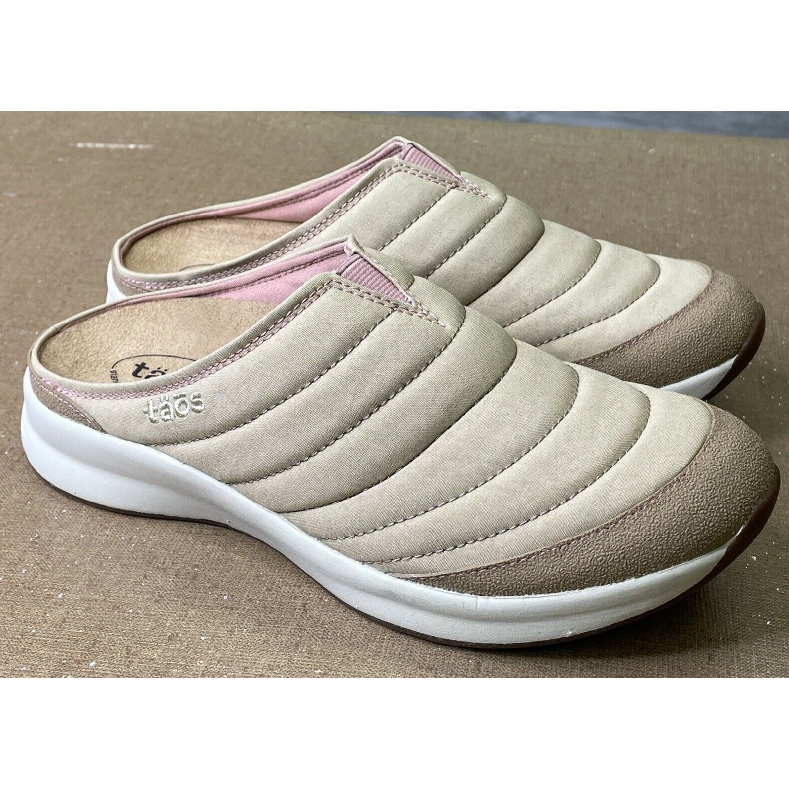 Taos Women's Right On Slip On Comfort Clogs Tan Size 6 Mules