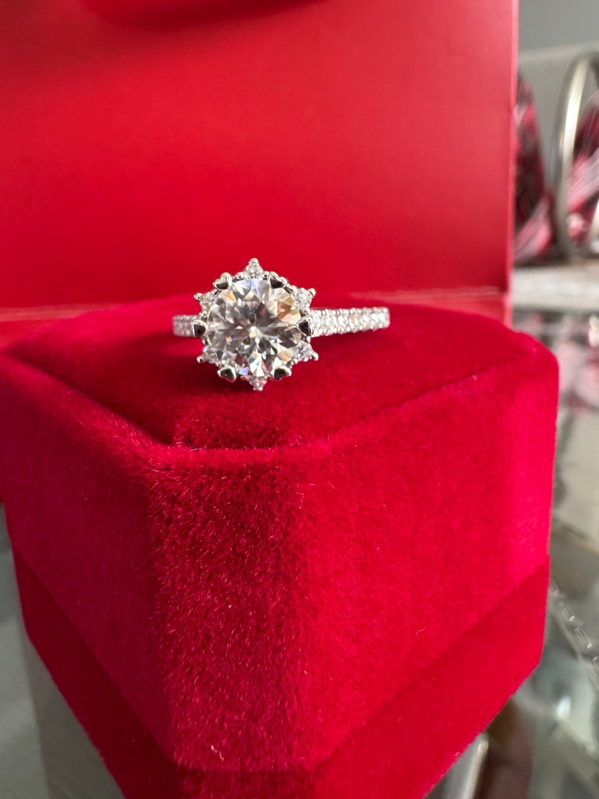 1.6ct.tw Moissanite Engagament ring, size 6, item 2279