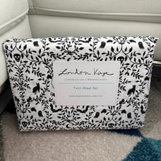 Twin Sheet Set Halloween London Kaye NWT