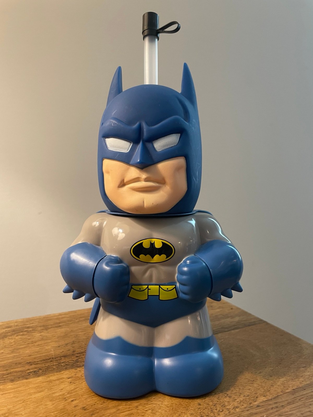 EXTREMELY RARE HTF DC Justice League BATMAN Big Sip Character Cup Party Animal