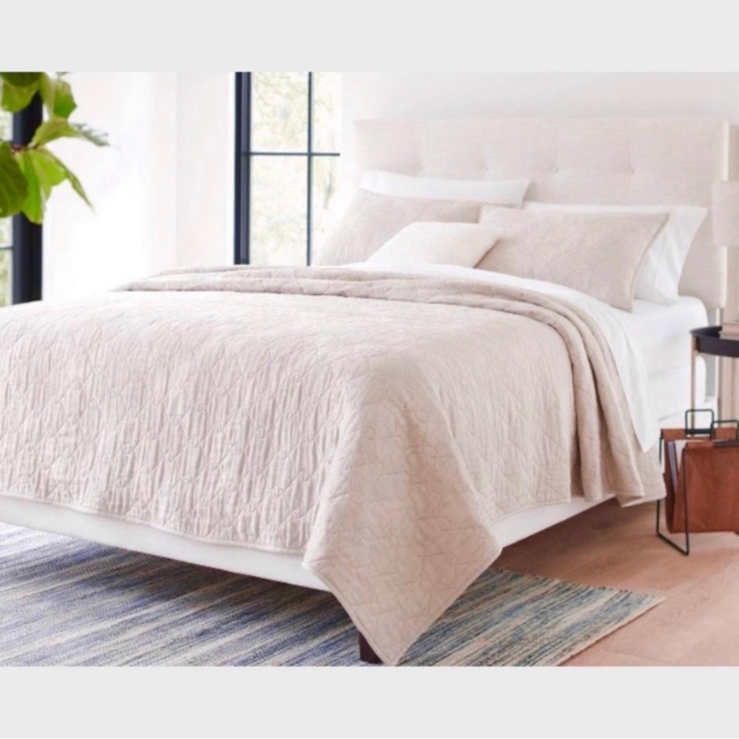 Threshold Linen Blend Jacquard Beige Quilt - KING