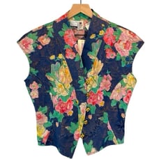 Emanuel Ungaro VINTAGE 80’s Floral Blouse, Short Sleeves, NWT, Gold Details 12