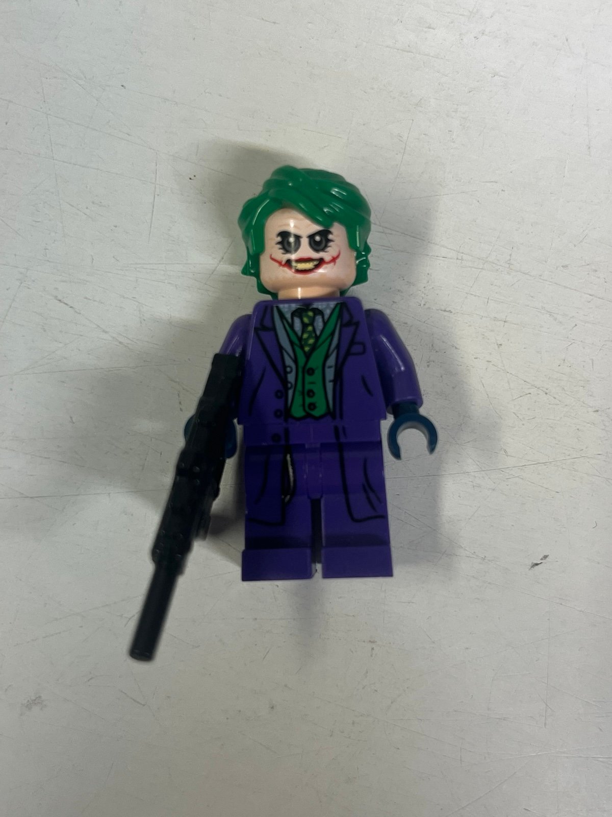 Lego DC Superheroes: The Dark Knight Joker Minifigure (76023)