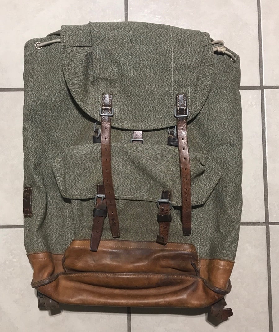 VINTAGE DUTOIT 1962 MOUDON SWISS BACKPACK
