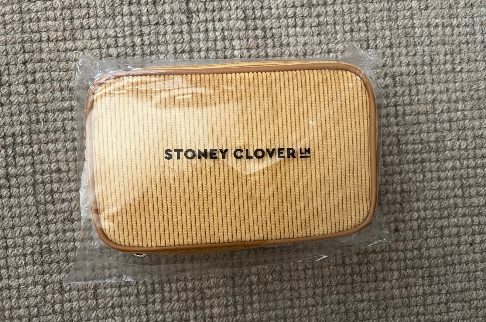 Stoney Clover Lane Double Zip Pouch Cozy Cottage in Honeycomb