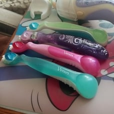 VENUS RAZORS AND INTUITION BUNDLE