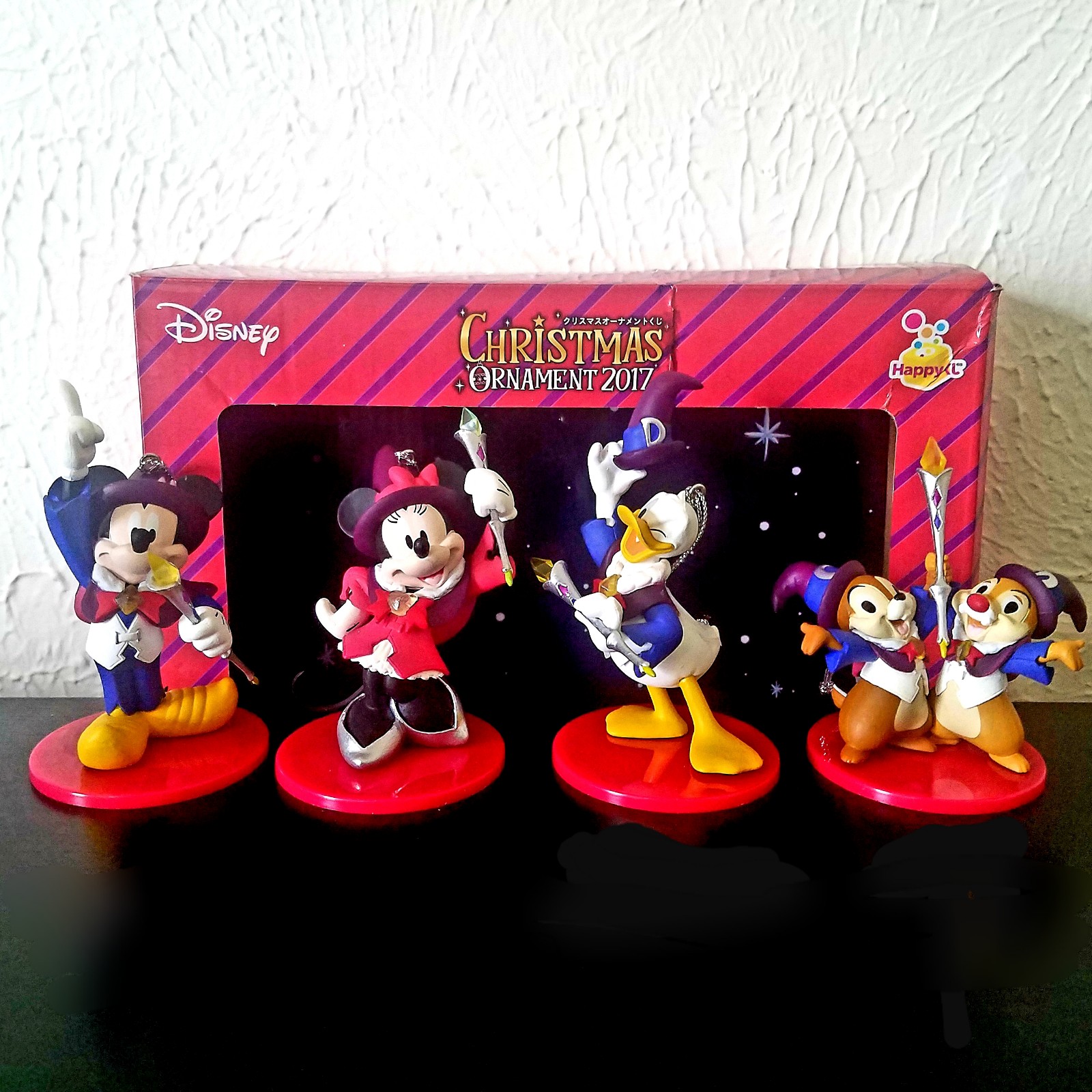 Lot of 4, 2017 Walt Disney Mickey & Friends Meri Kurisumasu Holiday Ornaments