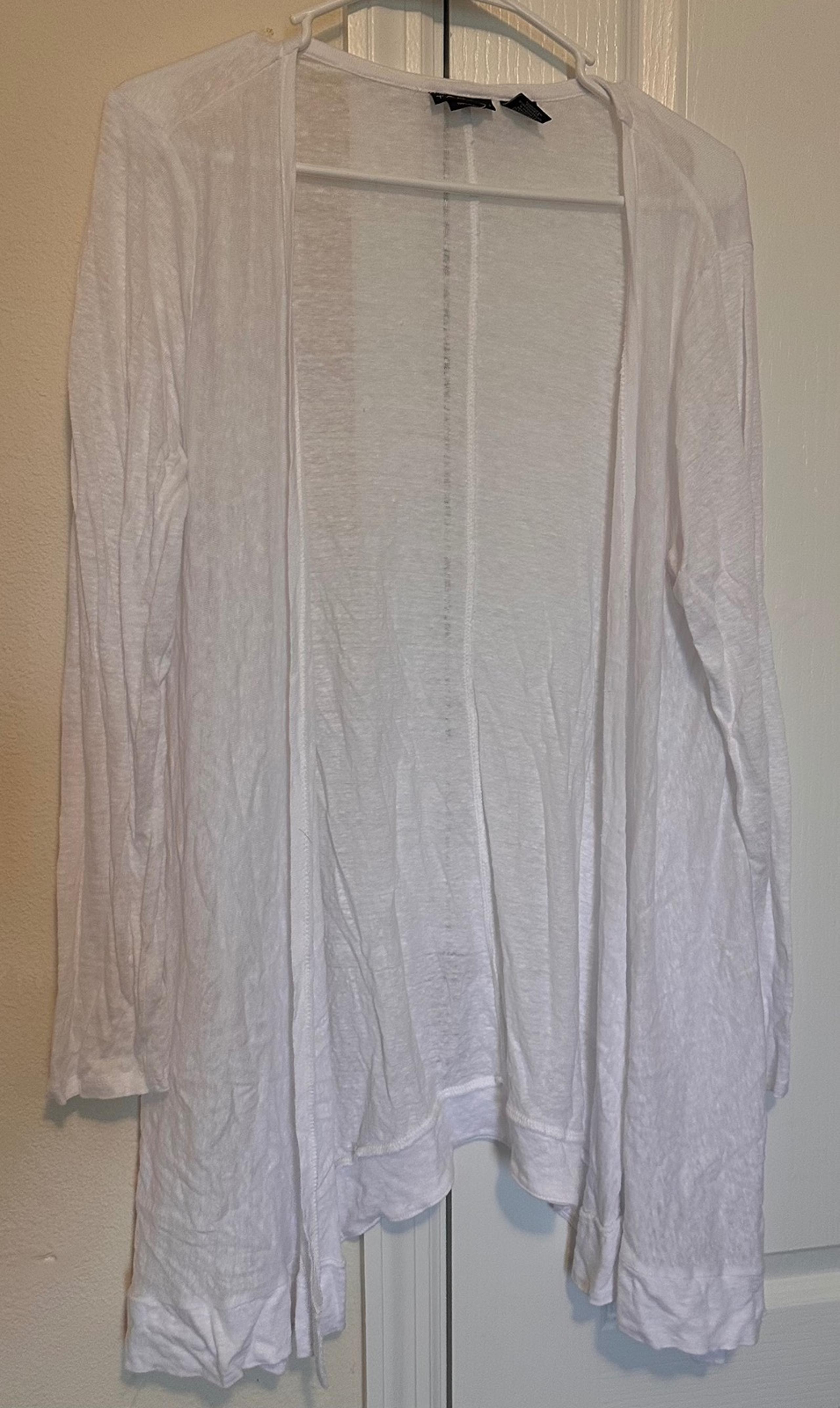 Tahari Oversized White Cardigan Size Medium