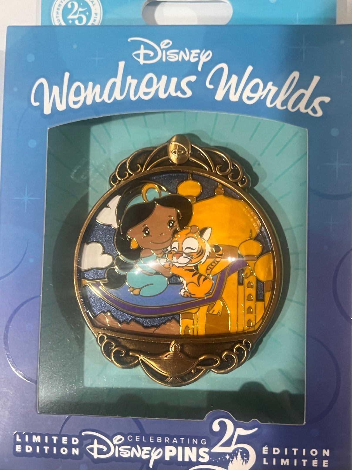Jasmine & Rajah Wondrous Worlds Pin