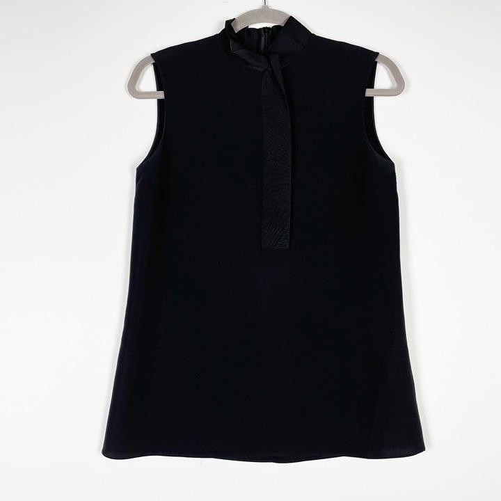 Gucci Made In Italy Women's Sleeveless Stand Collar V Neck Silk Blend Blouse S