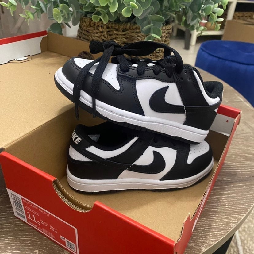 Air Jordan 1 panda
