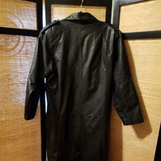 VINTAGE Women's Leather Trenchcoat