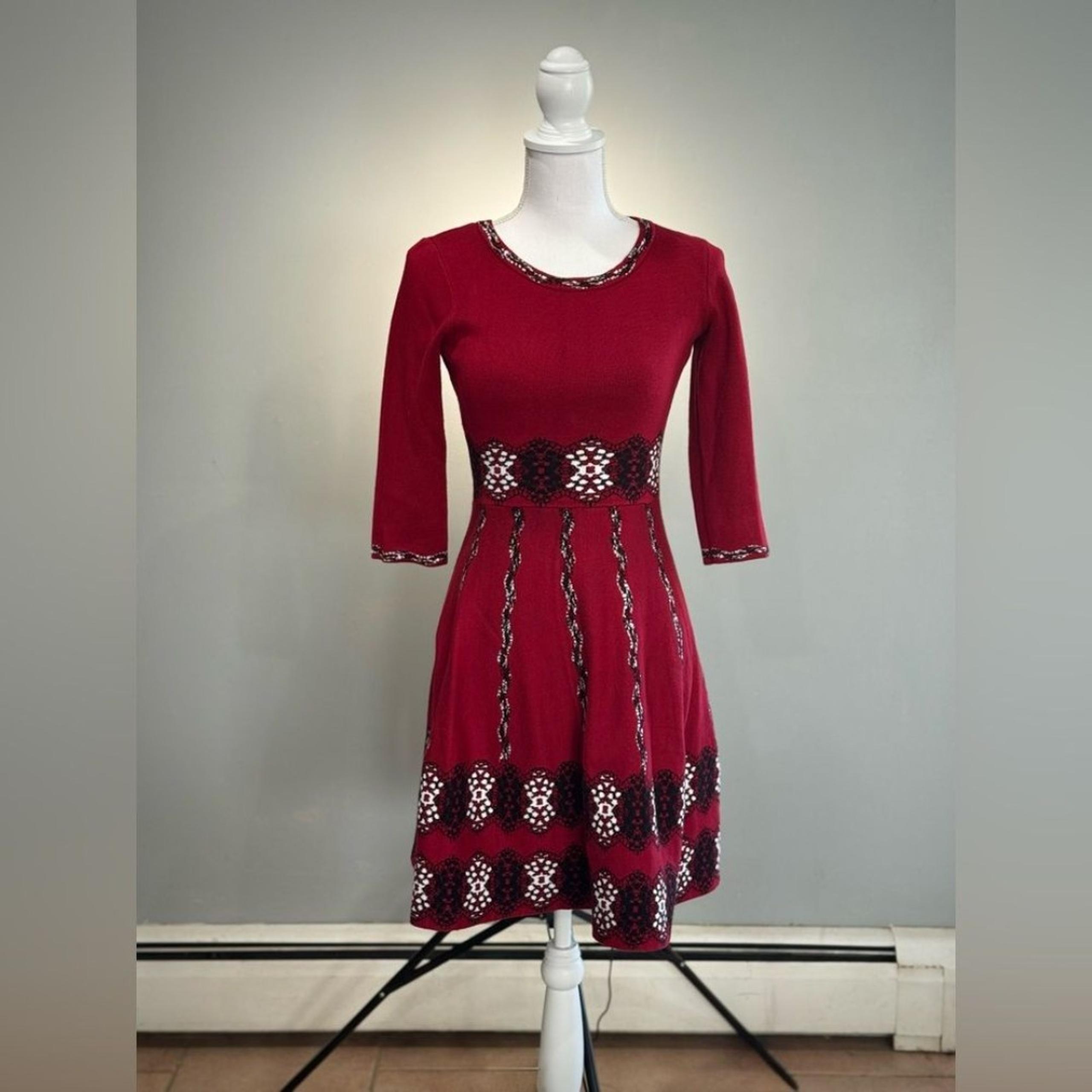 Red Taylor A-Line Sweater Dress Size M EUC