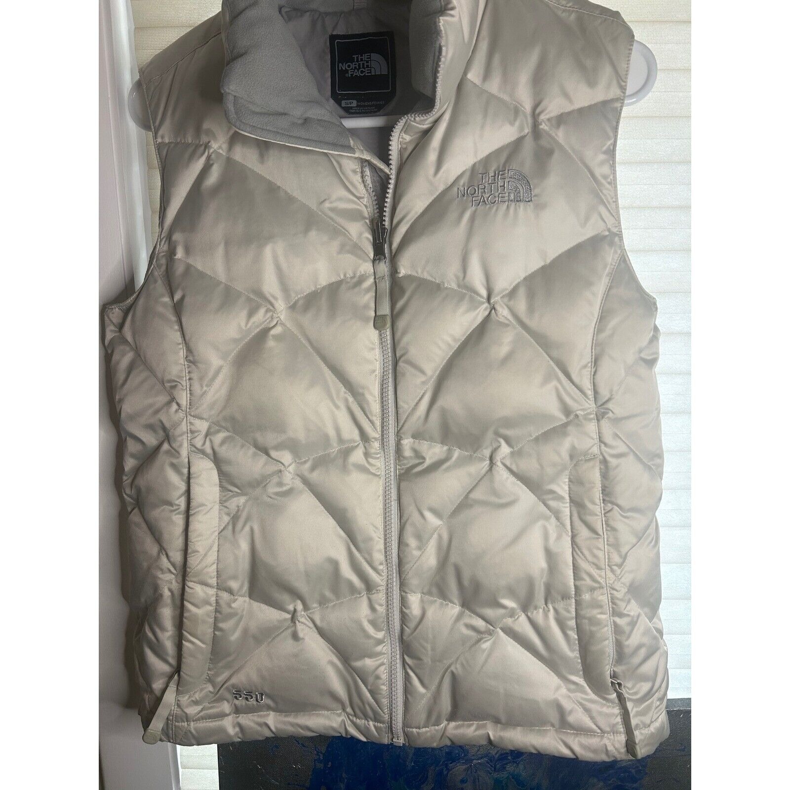 The North Face White Puffer Coat Women's size Small 75% Goose Down