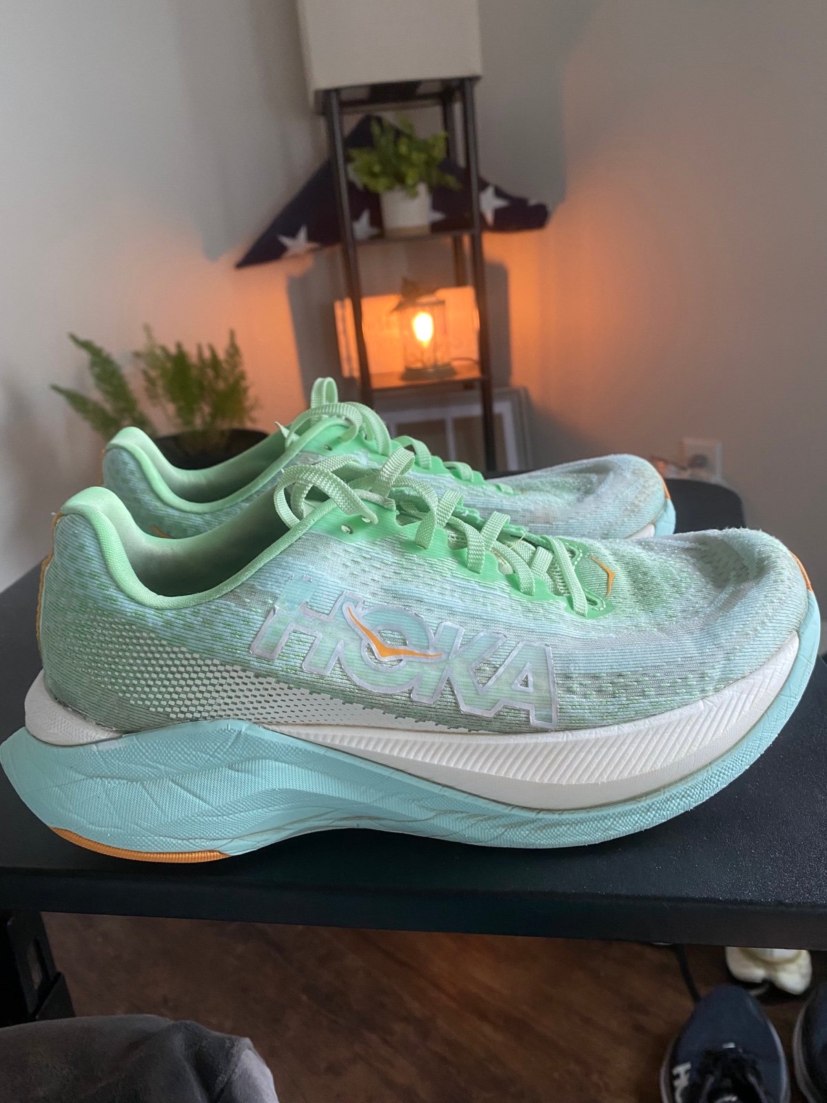 Hoka one Mach X