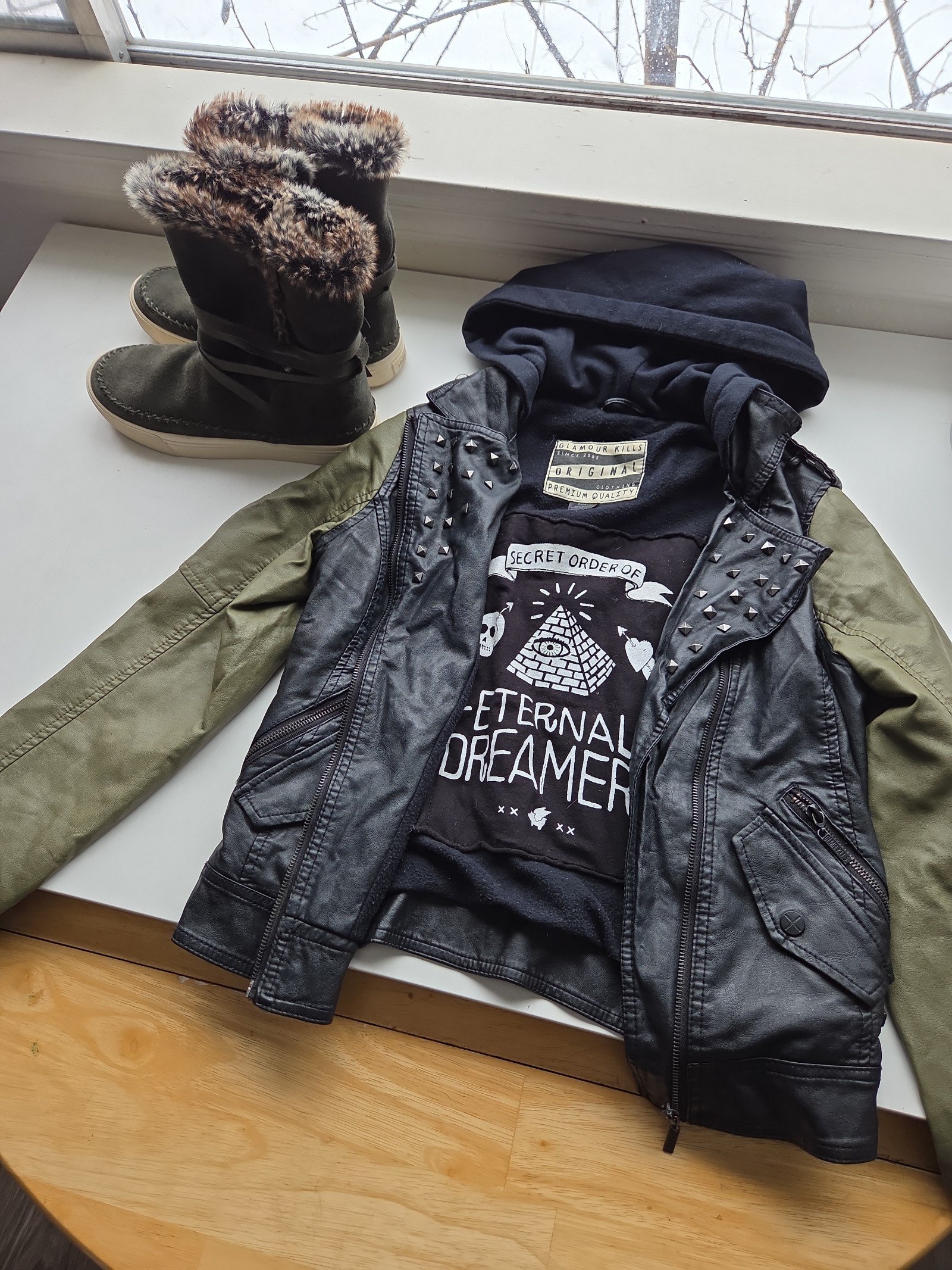 Leather Jacket Hoodie [S] & Tom Winter Booties [8] (Bundle)
