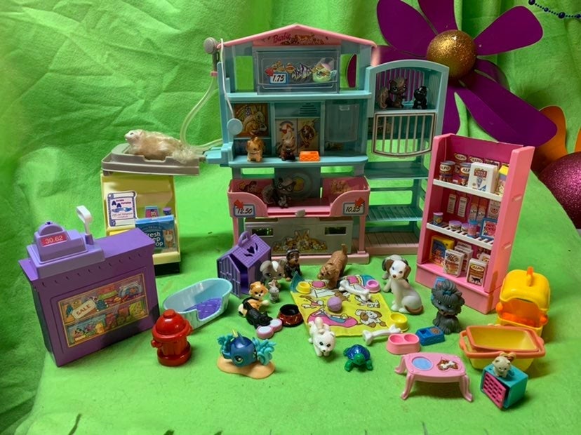 2002 Barbie/ Littlest Pet Shop