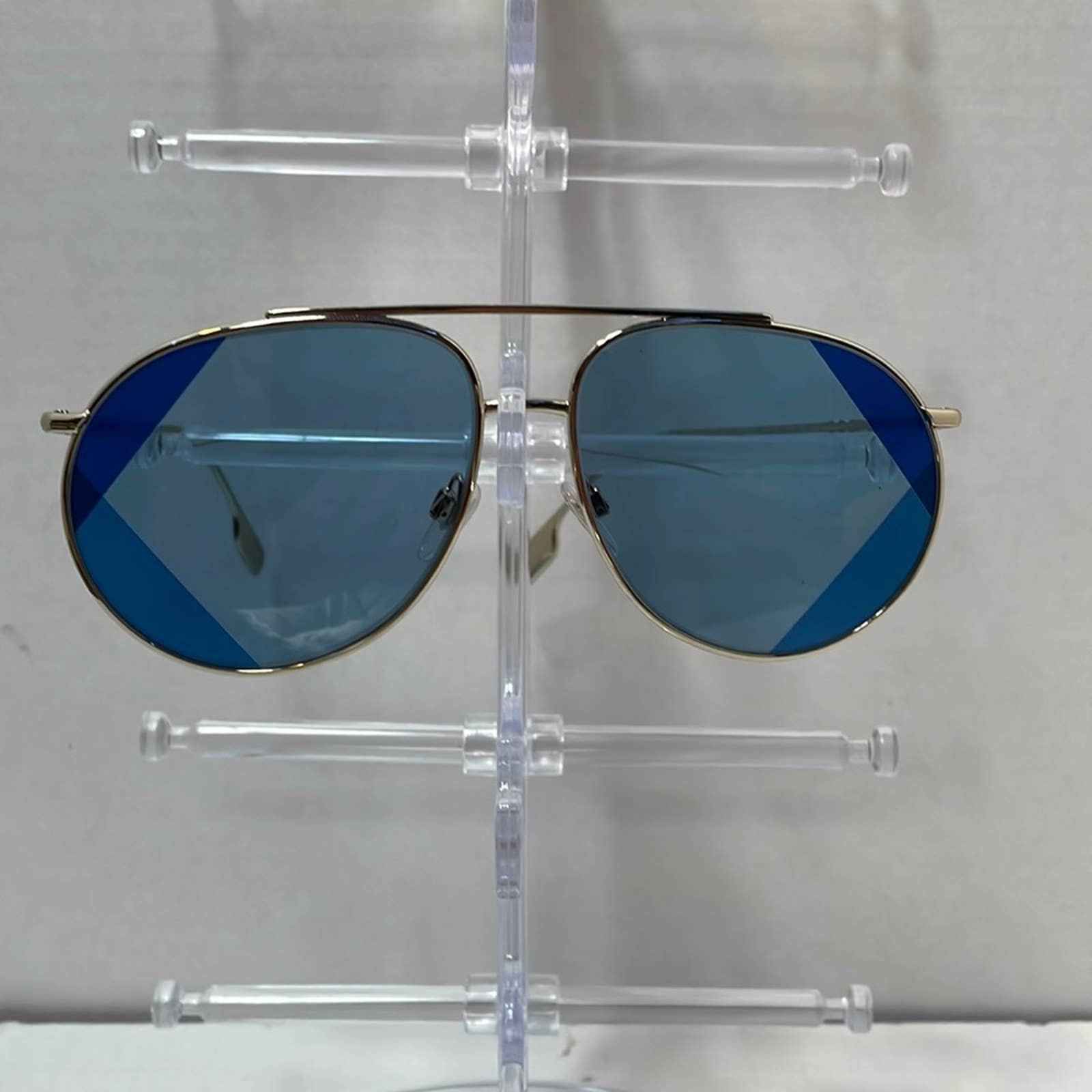Authentic Burberry, two-tone blue aviator sunglasses new