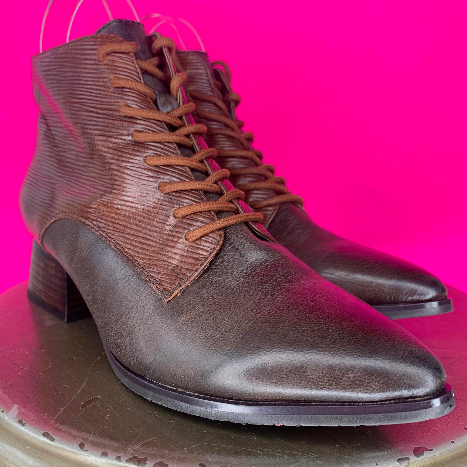 Miz Mooz Zita Two-Tone Brown Leather Lace-Up Pointed Toe Ankle Boot Sz 7.5
